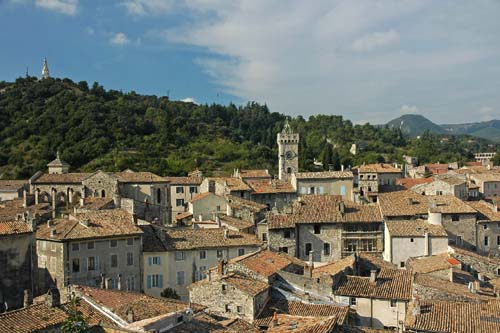 Viviers im Rhonetal