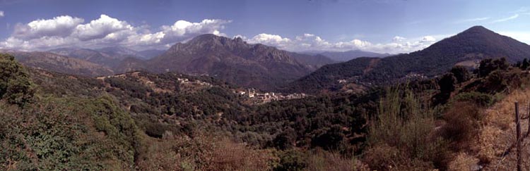 Berglandschaft um Vico