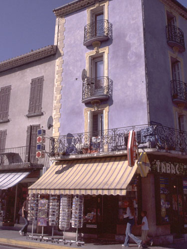 Zeitungsladen in Forcalquier