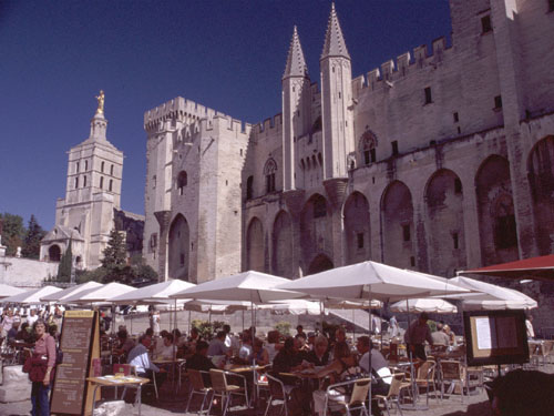 Der Papstpalast in Avignon