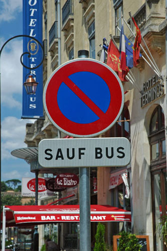 Toller Verkehrsservice für Trunkenbolde, Carcassonne
